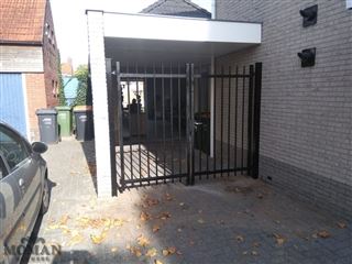 Dubbele poort spijlenhekwerk voorkant-1